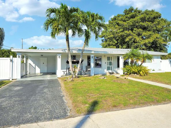 5081 SW 9th Court, Plantation FL 33317