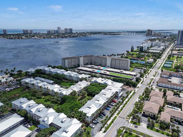 801 Lake Shore Drive 419, Lake Park FL 33403