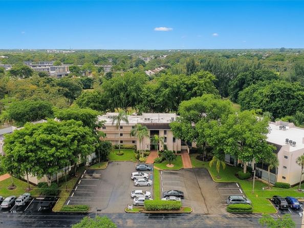 8150 W Mcnab Rd 312, Tamarac FL 33321