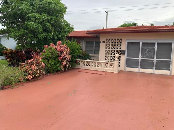 6514 NW 57th Ct, Tamarac FL 33321
