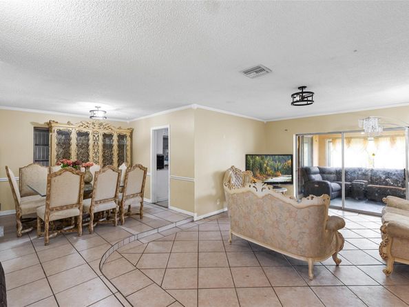 970 SW 67th Ave, North Lauderdale FL 33068