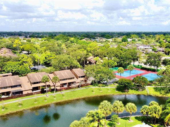 7750 NW 79th Ave H5, Tamarac FL 33321