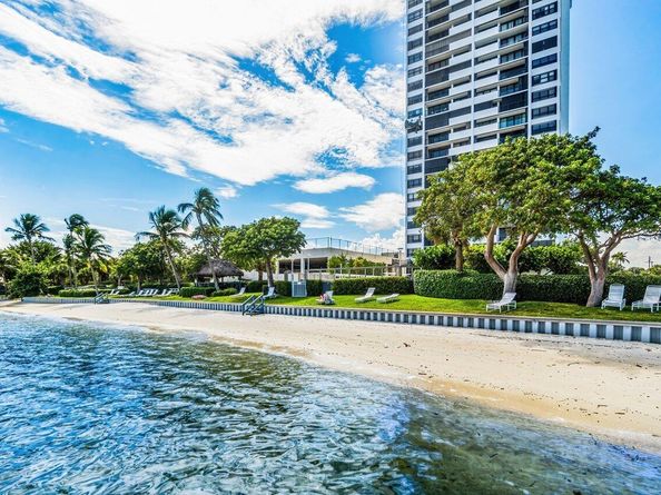5600 N Flagler Drive 505, West Palm Beach FL 33407
