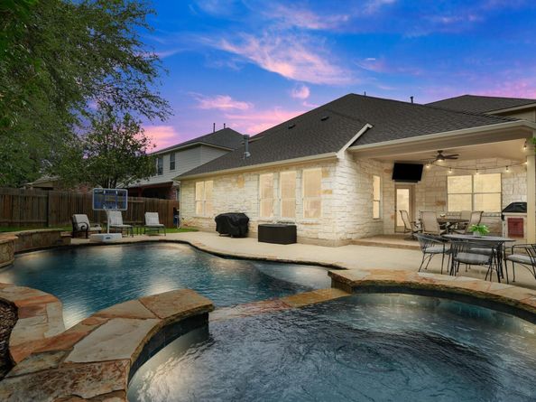 606 Victoria DR, Cedar Park TX 78613
