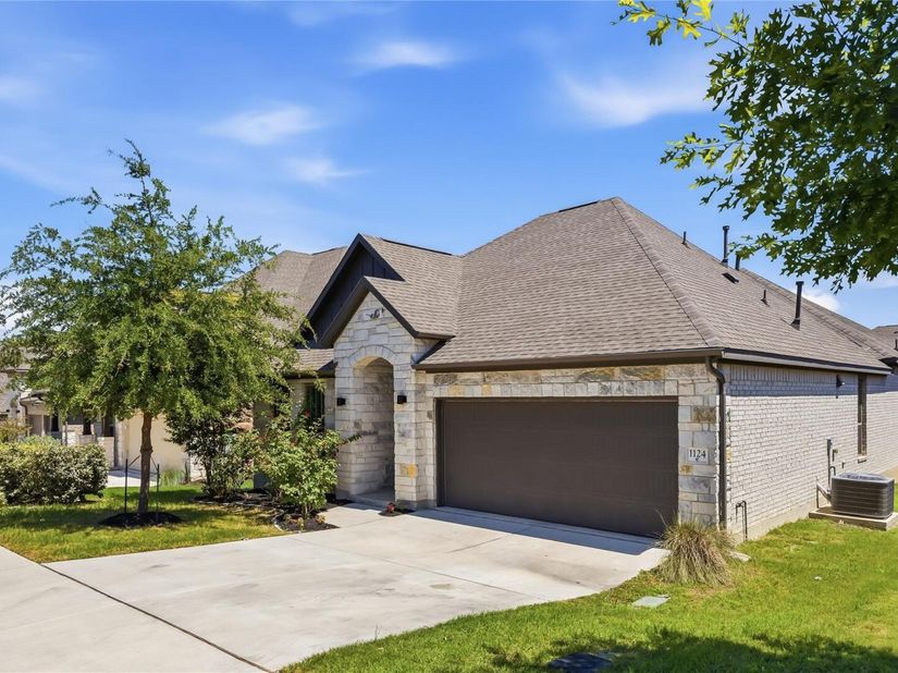 1124 Stetson Hat TRL, Georgetown TX 78628