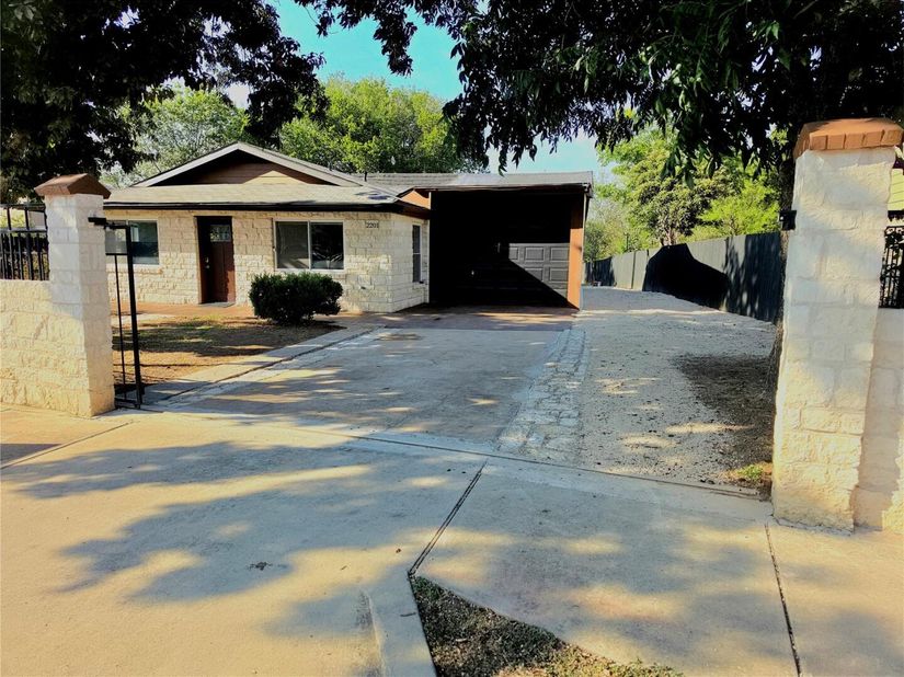 2201 Teri RD, Austin TX 78744
