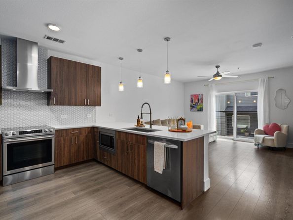 2213 Poquito ST 122, Austin TX 78722