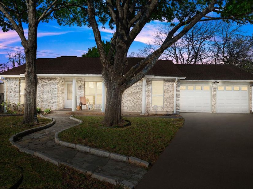 8102 Furness CV, Austin TX 78753