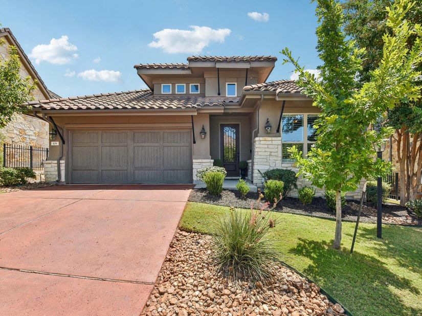108 Maxwell WAY 34, Lakeway TX 78738