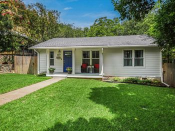 605 Deep Eddy Ave