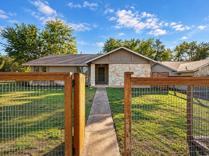 1101 Milford WAY 1, Austin TX 78745