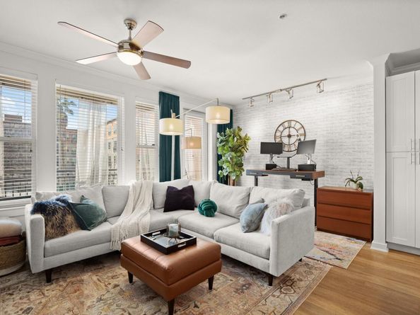 1900 Barton Springs RD 3038, Austin TX 78704