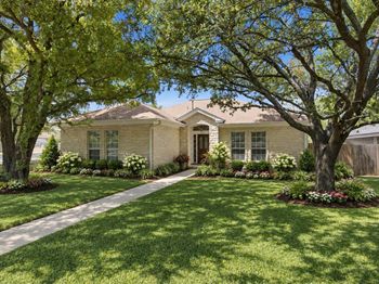 312 Debora Dr