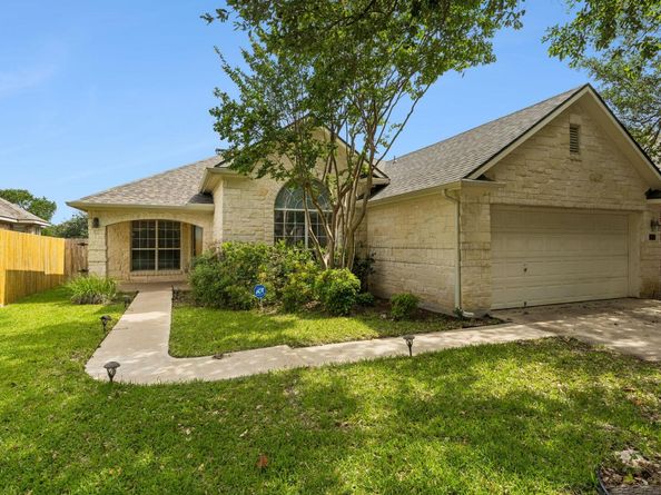 7206 W Magic Mountain LN, Round Rock TX 78681