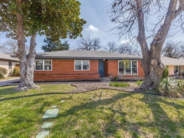 8024  Hunnicut Road , Dallas Texas 75228