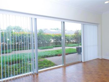 6211 W Northwest Highway 