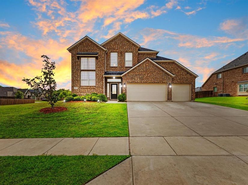 614  Woodridge Drive , Oak Point Texas 75068