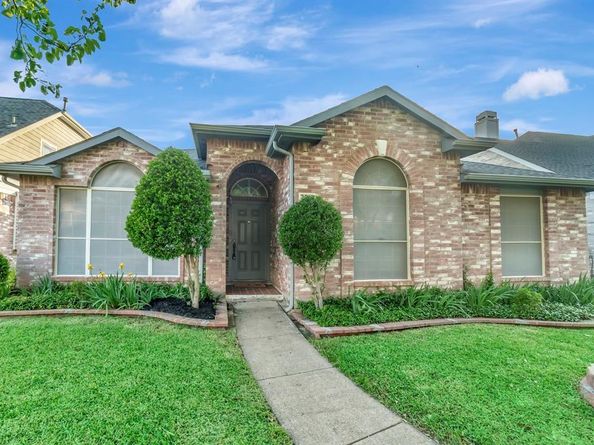3013  Alyssum Court , Garland Texas 75040