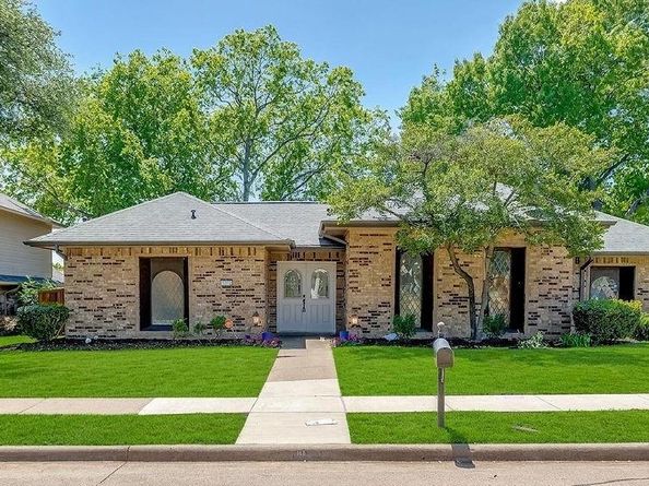 1005  Nottingham Drive , Carrollton Texas 75007