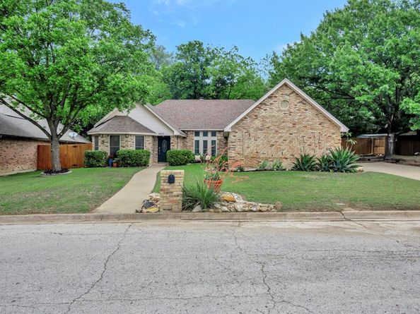 5517  Chimney Rock Road , Fort Worth Texas 76112
