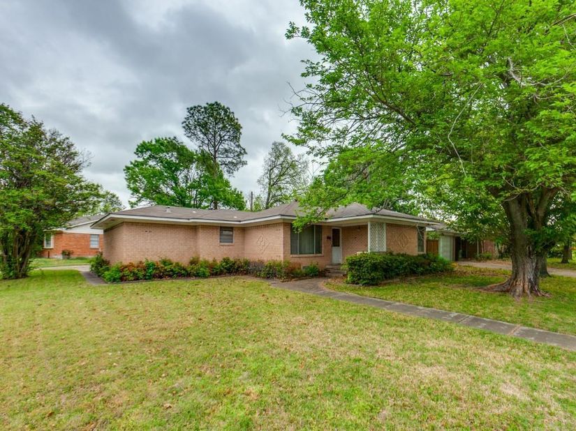 2804 S 5th Street , Garland Texas 75041