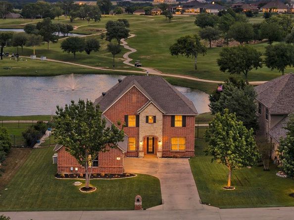 6012  The Resort Boulevard , Fort Worth Texas 76179