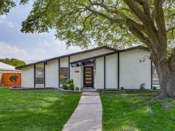1512  Hayfield Drive 