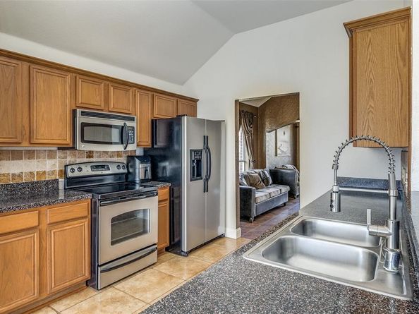 4621  Saint Francis Avenue , Dallas Texas 75227