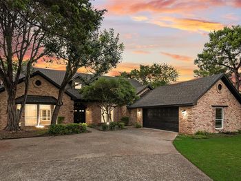 811  Cobblestone Court 