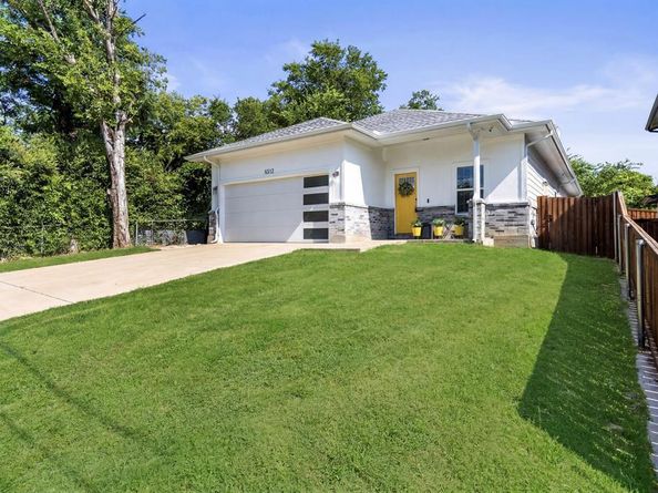5312  Black Hawk Street , Dallas Texas 75212