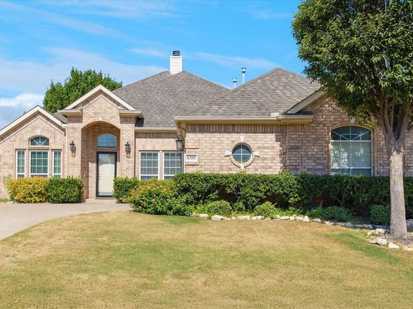 8205  Painted Tree Trail , Fort Worth Texas 76131