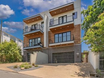 1004  Stafford Street 