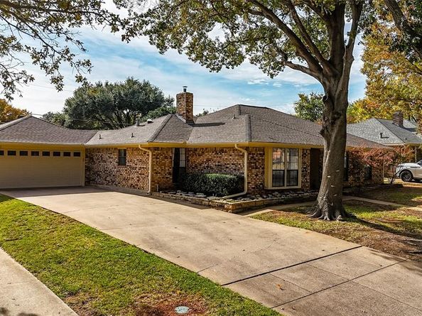 2626  Collard Road , Arlington Texas 76017