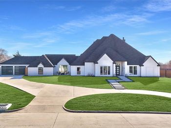 209  Carriage Hill Lane 