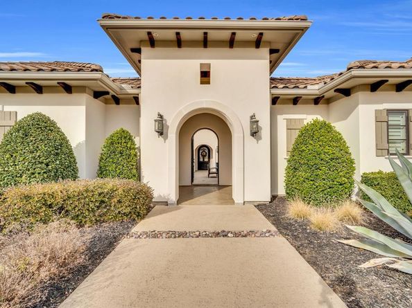 2008  La Salle  , Flower Mound Texas 75022