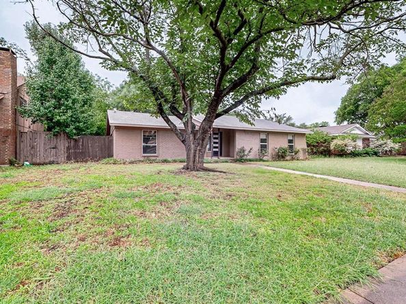 1910  Forestdale Drive , Richardson Texas 75081