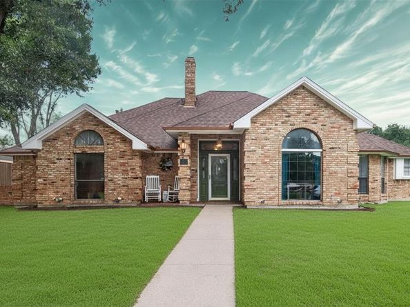 919  Huntington Drive , Duncanville Texas 75137