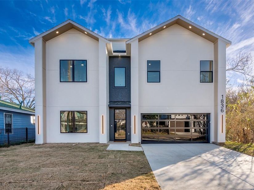 1836  Pueblo Street , Dallas Texas 75212