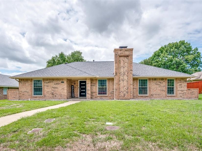 1226  Deer Ridge Drive , Duncanville Texas 75137