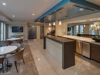 3401  Lee Parkway 