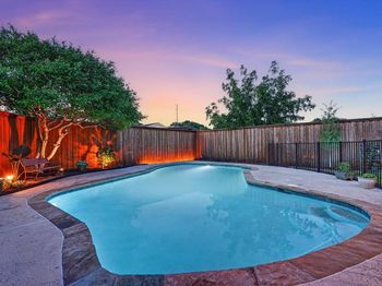 2713  Esquire Lane 