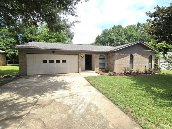 2853  Major Street , Fort Worth Texas 76112