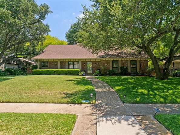 10  Lundys Lane , Richardson Texas 75080