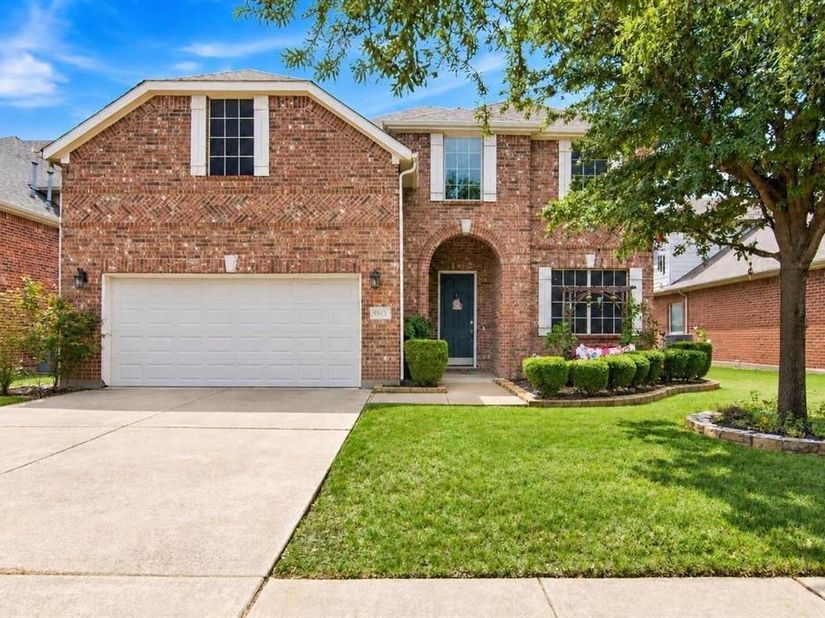 9845  Stripling Drive , Fort Worth Texas 76244