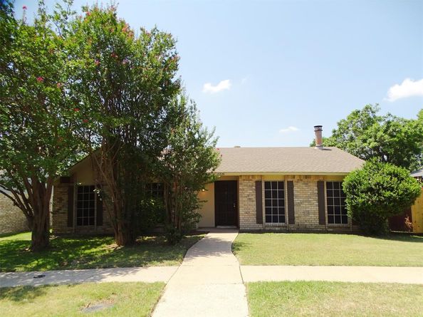 7220  Emory Oak Lane , Dallas Texas 75249