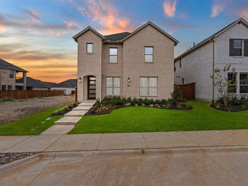 3033  Casa Blanca Street , Celina Texas 75009