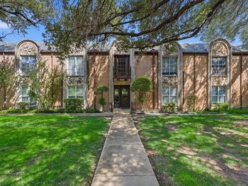 4102  Ridglea Country Club Drive 