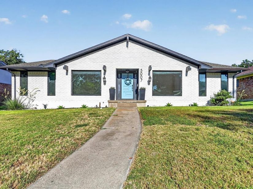 5007  Blanchard Drive , Dallas Texas 75227