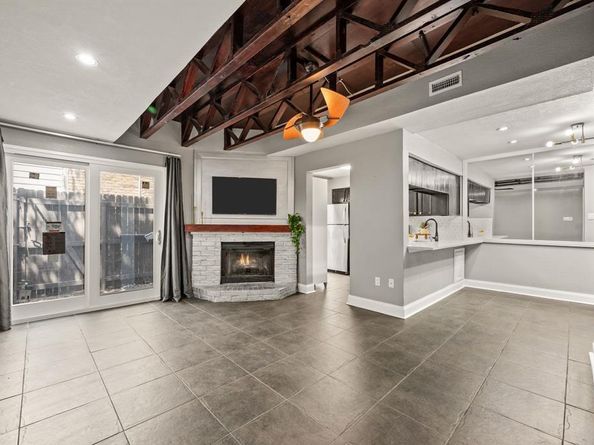 1100  Brighton Drive  D, Arlington Texas 76012