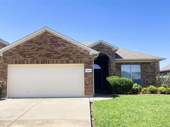 7810  Corona Court , Arlington Texas 76002
